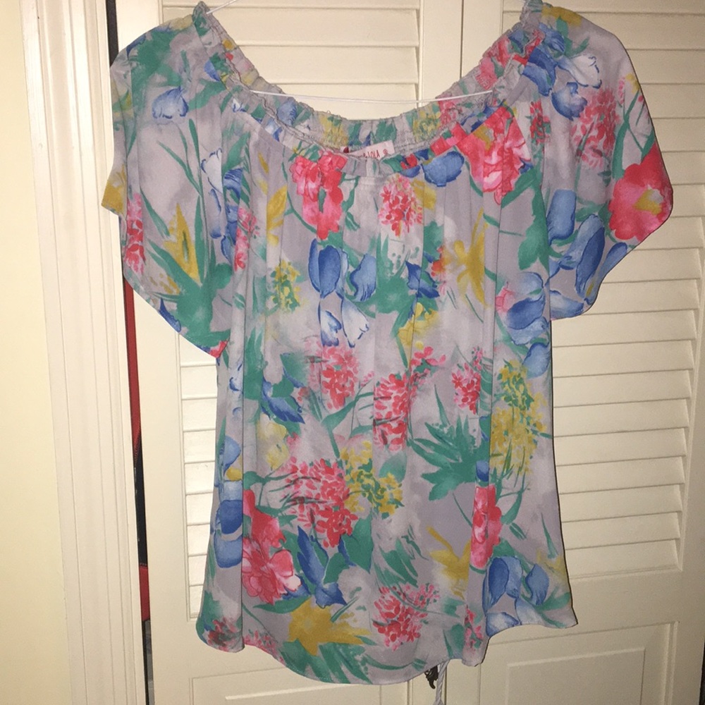 Floral top